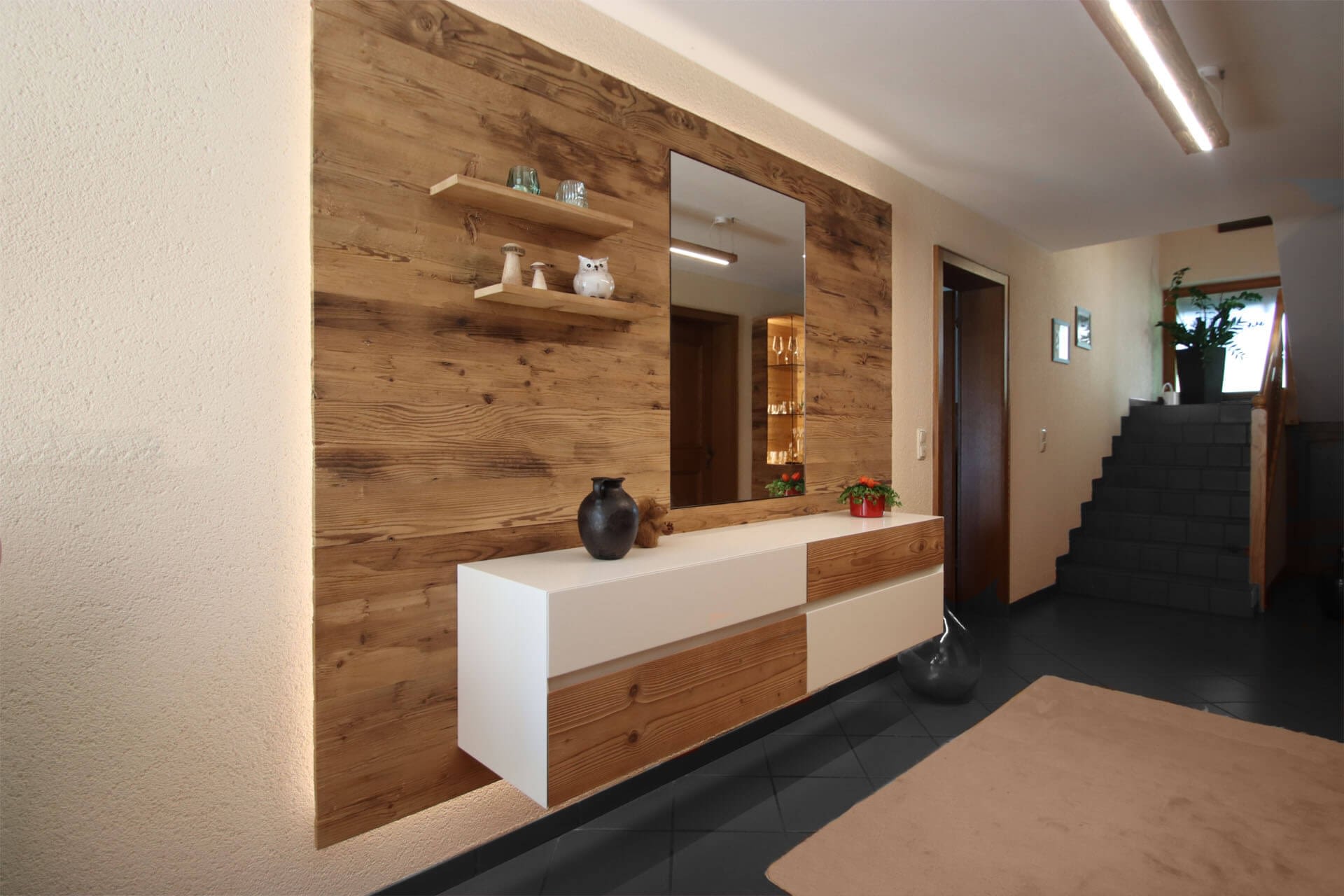 Altholz-Garderobe-